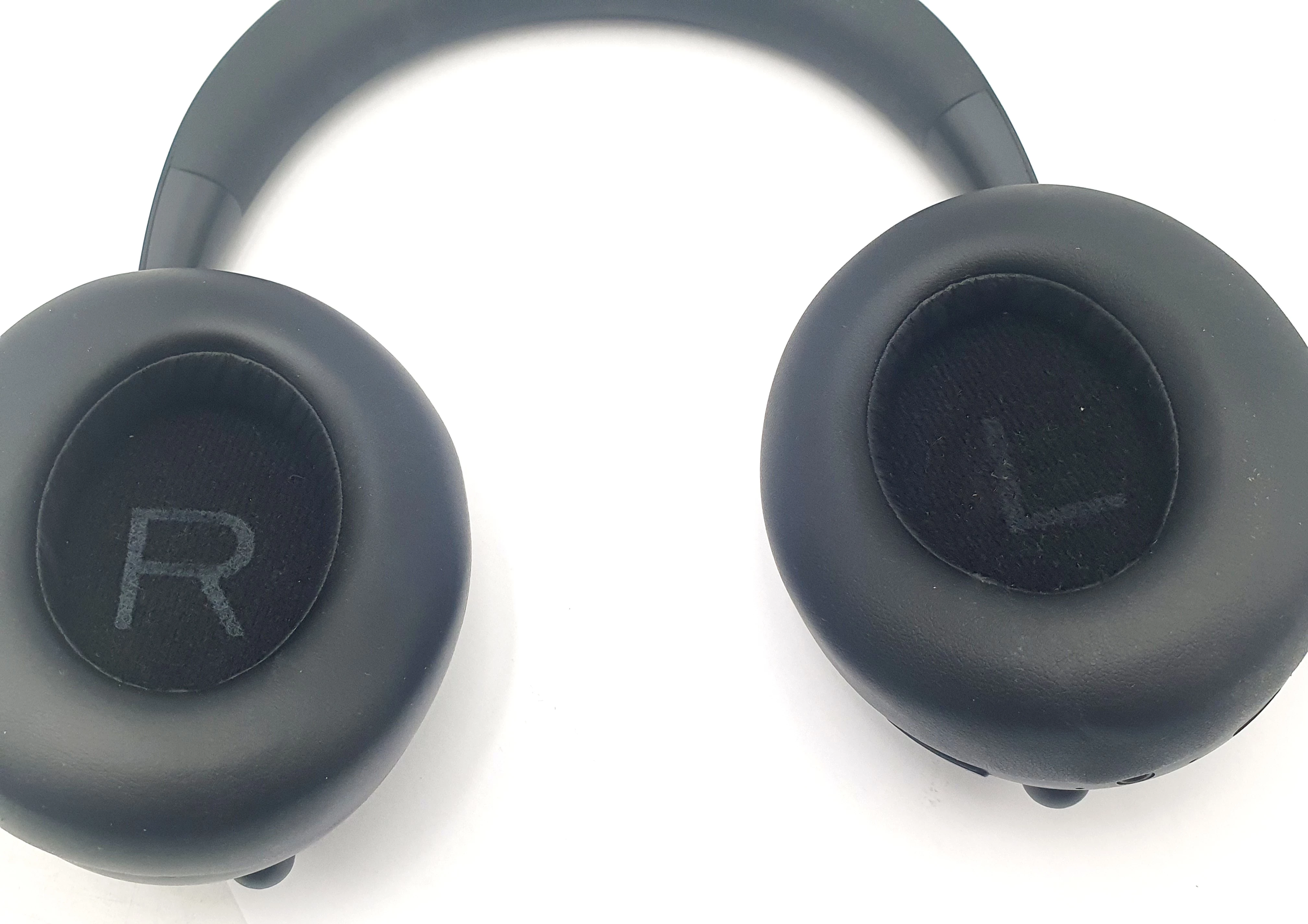 sluchawki-bt-bose-700-wireless-czarne-stan-11323-2