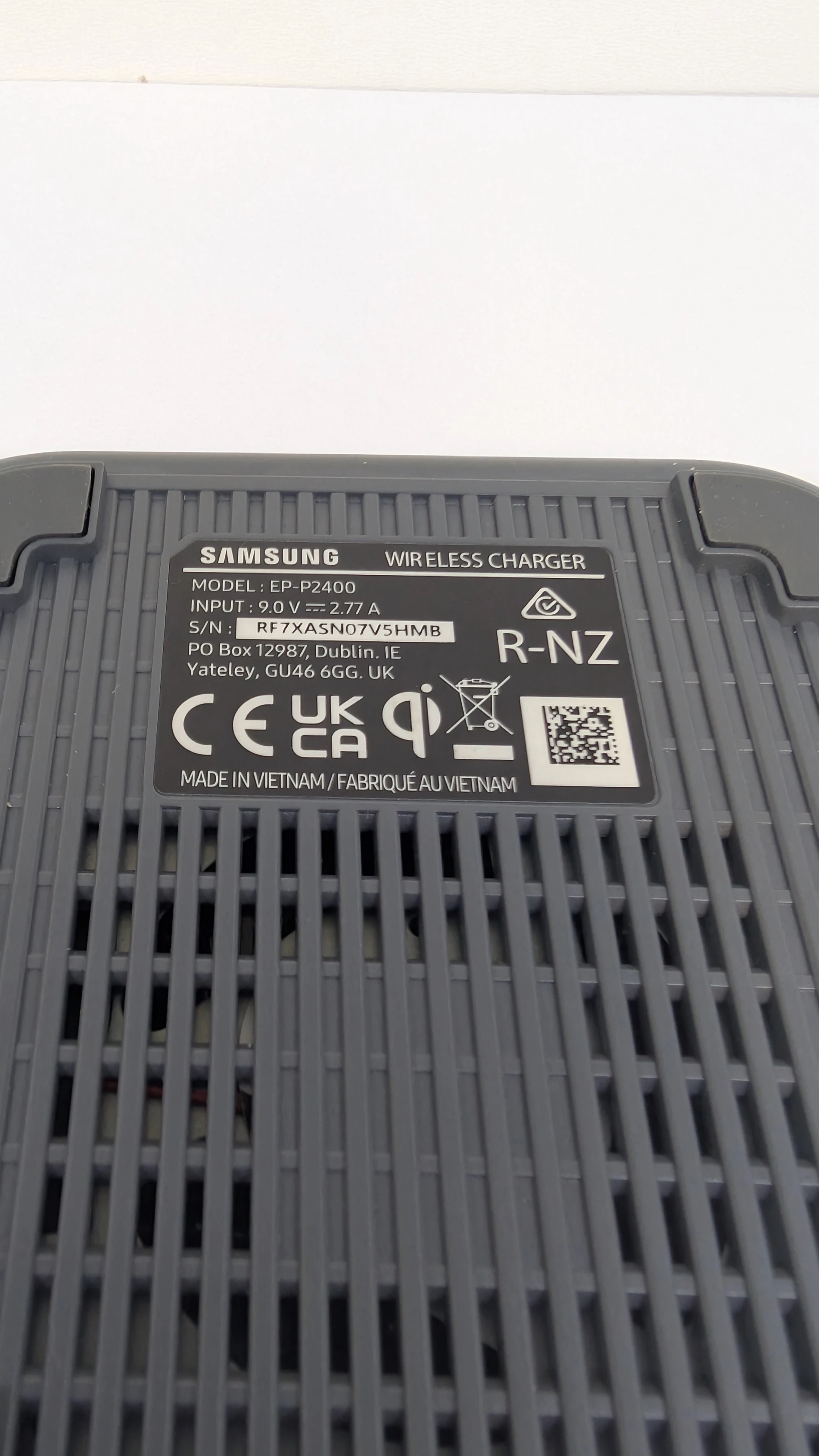 ladowarka-indukcyjna-samsung-ep-p2400-kod-producenta-ep-p2400tbegeu