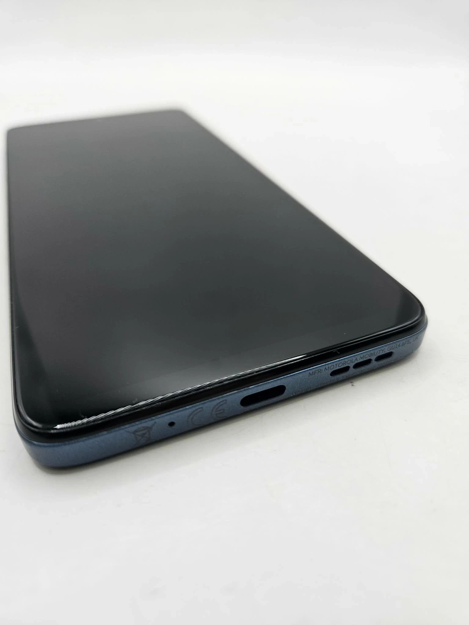 telefon-motorola-g06-power-464-gb-pud-kabel-ean-gtin-840493601885