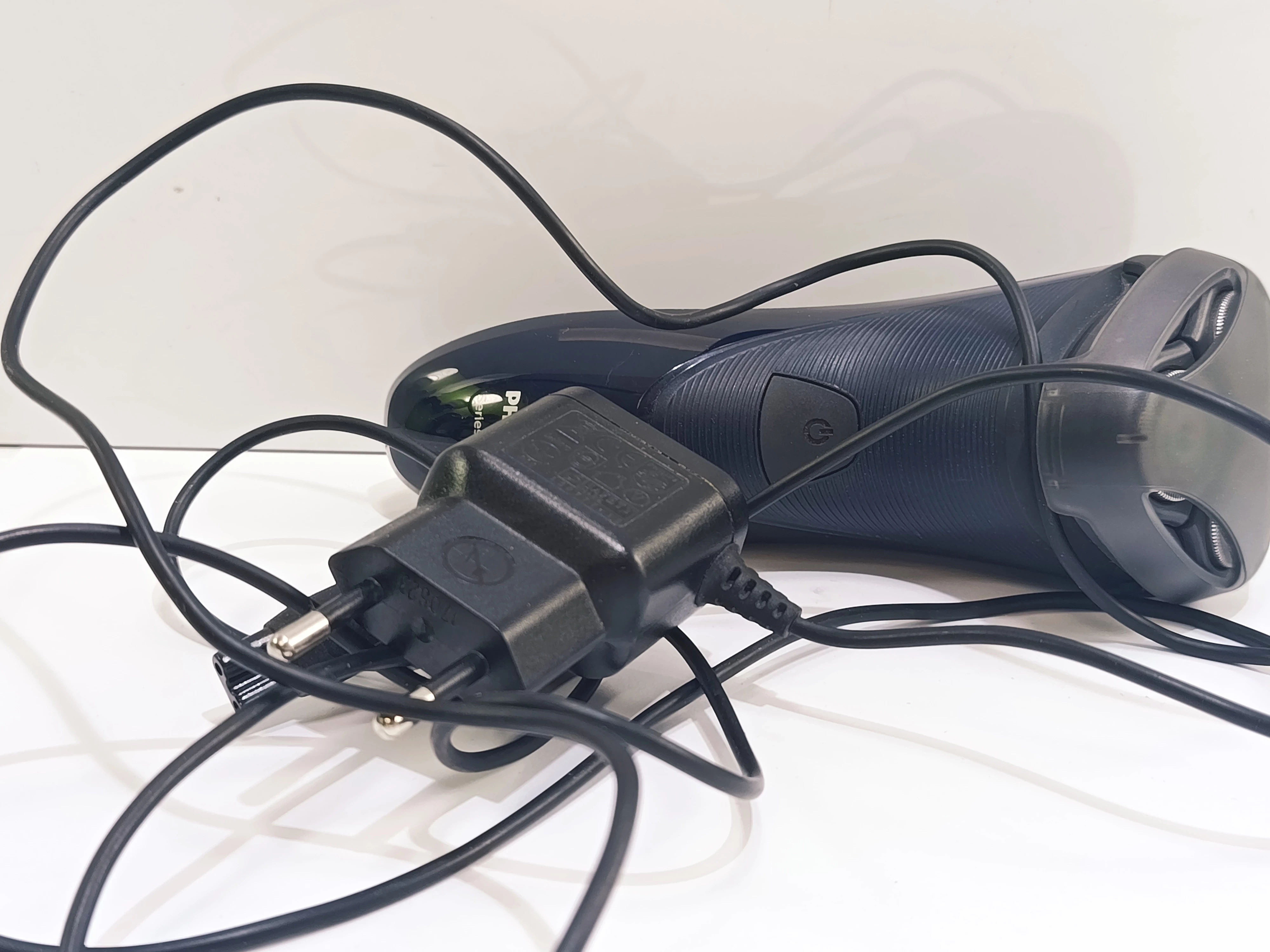 maszynka-do-golenia-philips-1000-series-czas-ladowania-90