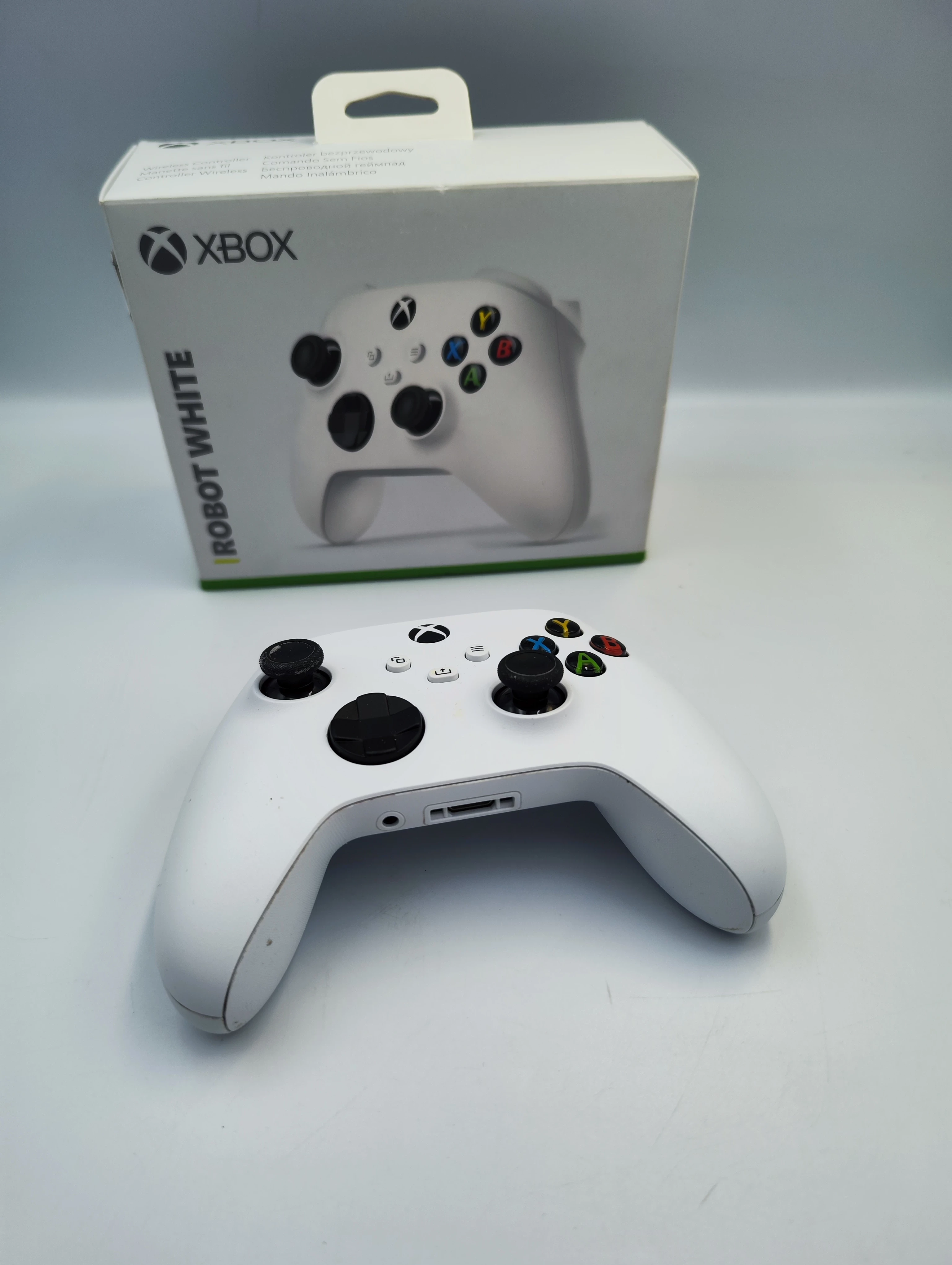 kontroler-bezprzewodowy-microsoft-xbox-series-s-x-pc-ean-gtin-889842654714