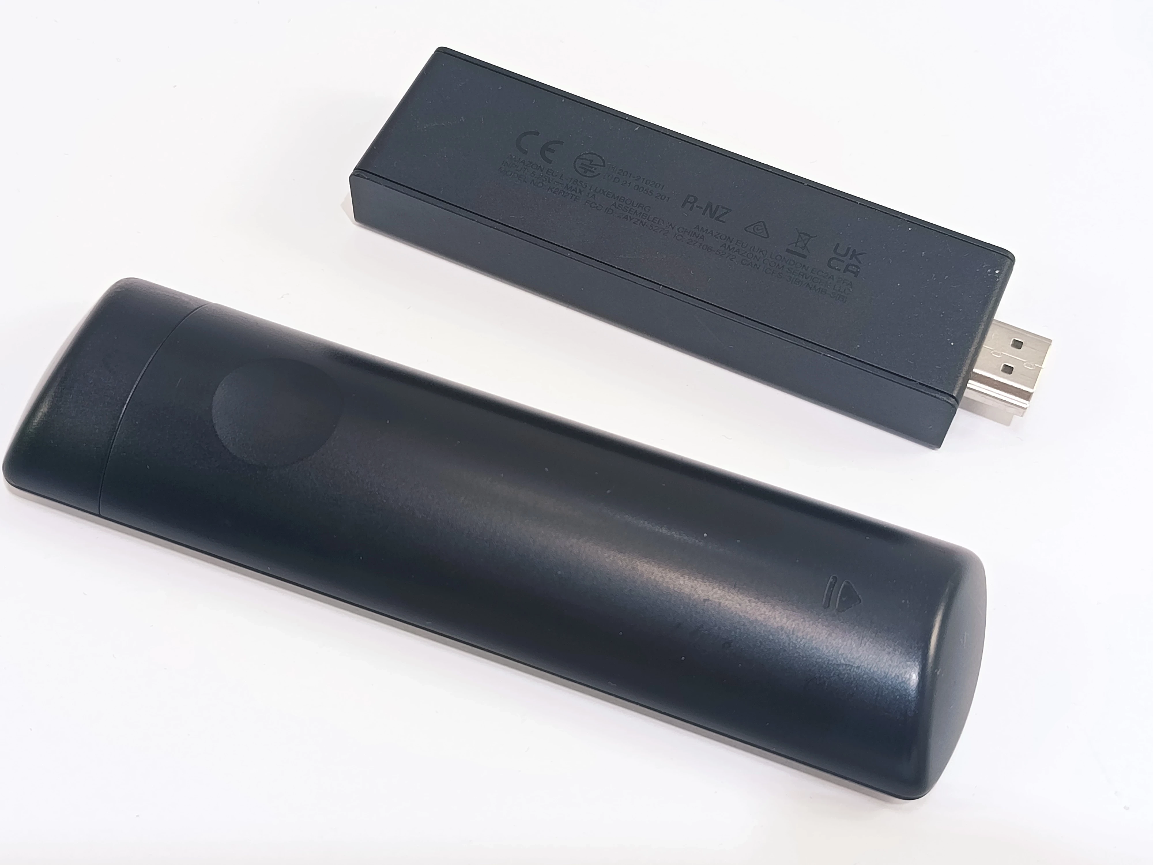 odtwarzacz-multimedialny-przystawka-do-tv-amazon-fire-tv-stick-fullhd-8-gb-ean-gtin-5903719129954