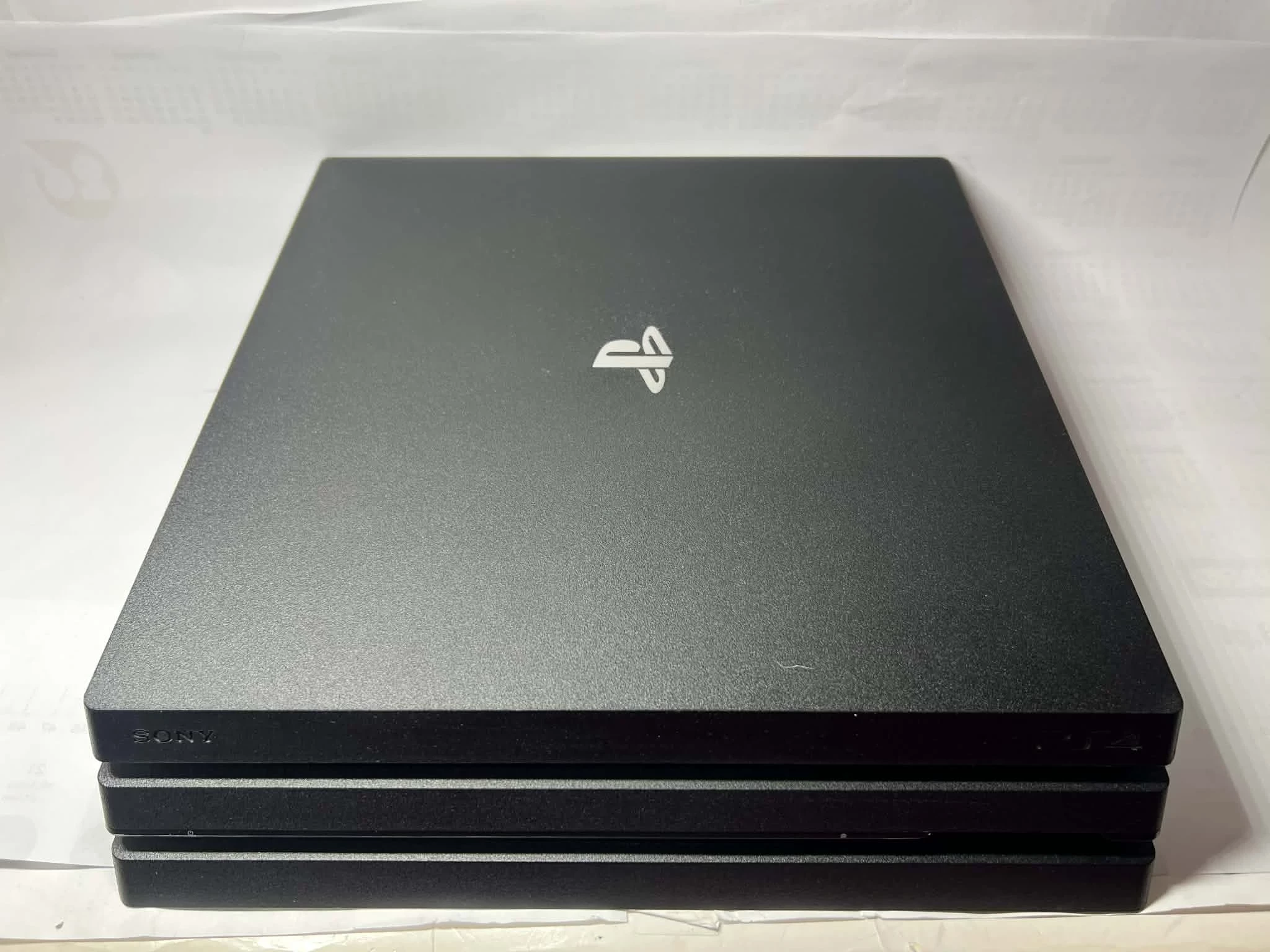 konsola-ps4-pro-1tb2xpad3xgraokablowanie-wersja-130590-3