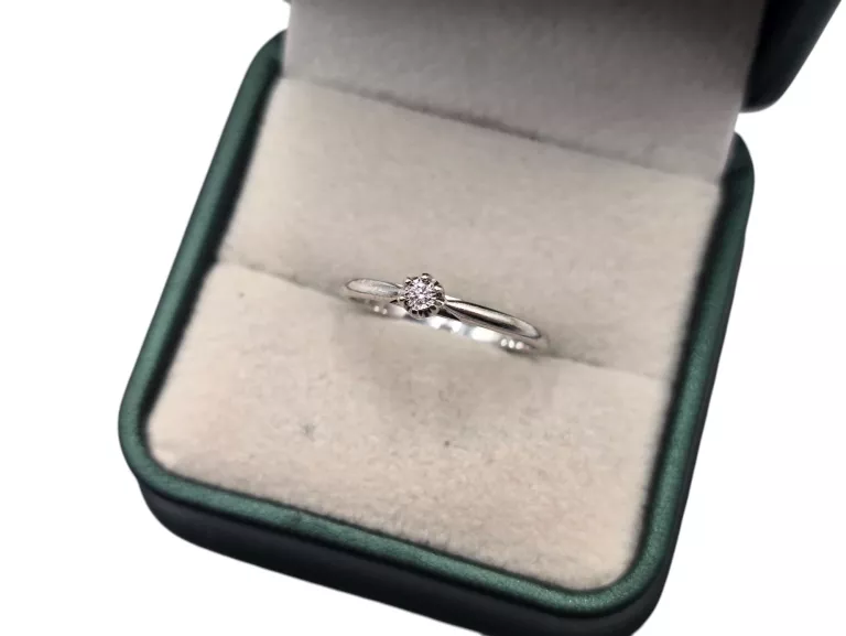 zloty-pierscionek-z-diamentem-p375-w115g-r15-rodzaj-2205-2