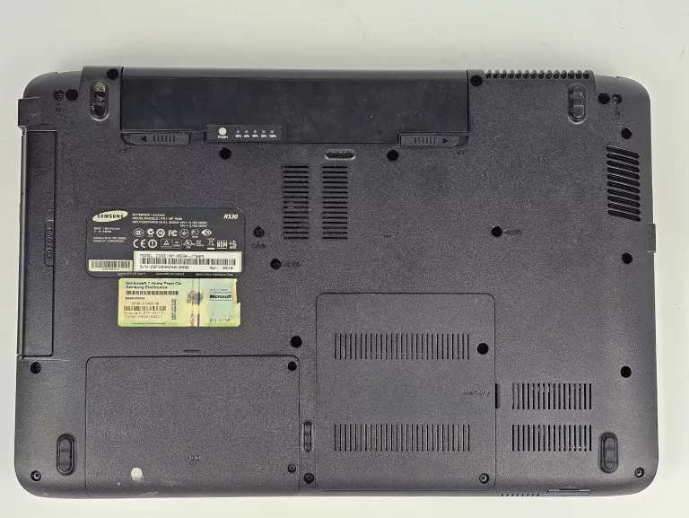 laptop-samsung-r530-zasilacz-przekatna-ekranu-1560