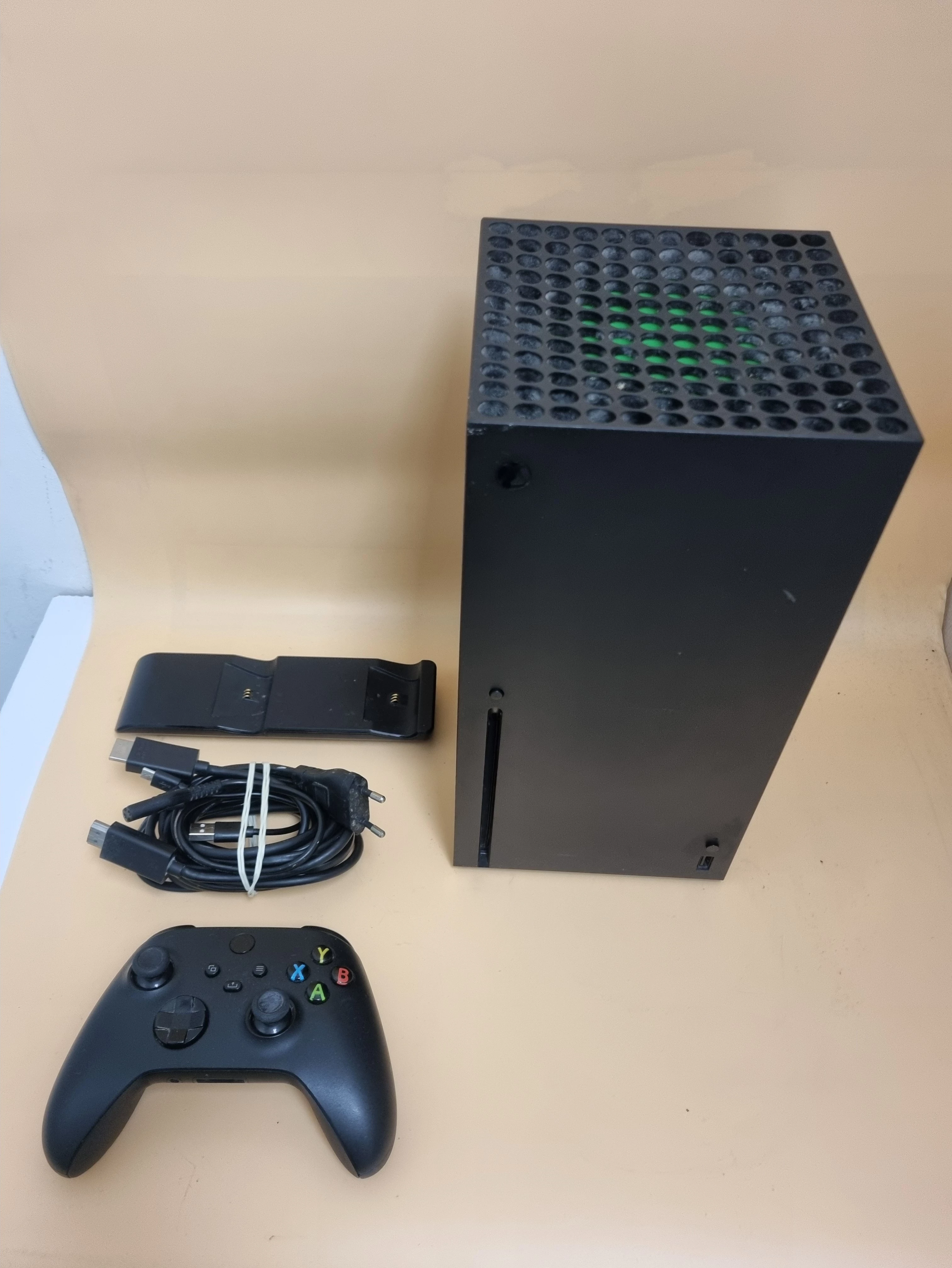 konsola-microsoft-xbox-series-x-1tb-jozefczaka-4-bytom