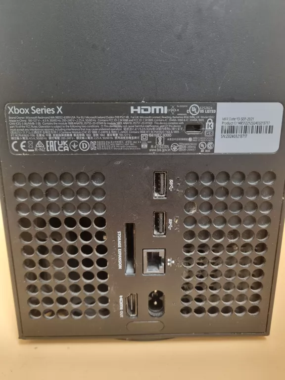 konsola-microsoft-xbox-series-x-1tb-ean-gtin-889842388350