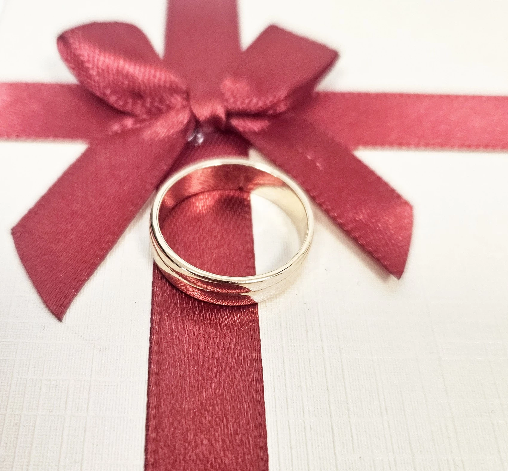 wyrob-jubilerski-uzywany-zlota-obraczka-585373g-krupowki-75-zakopane