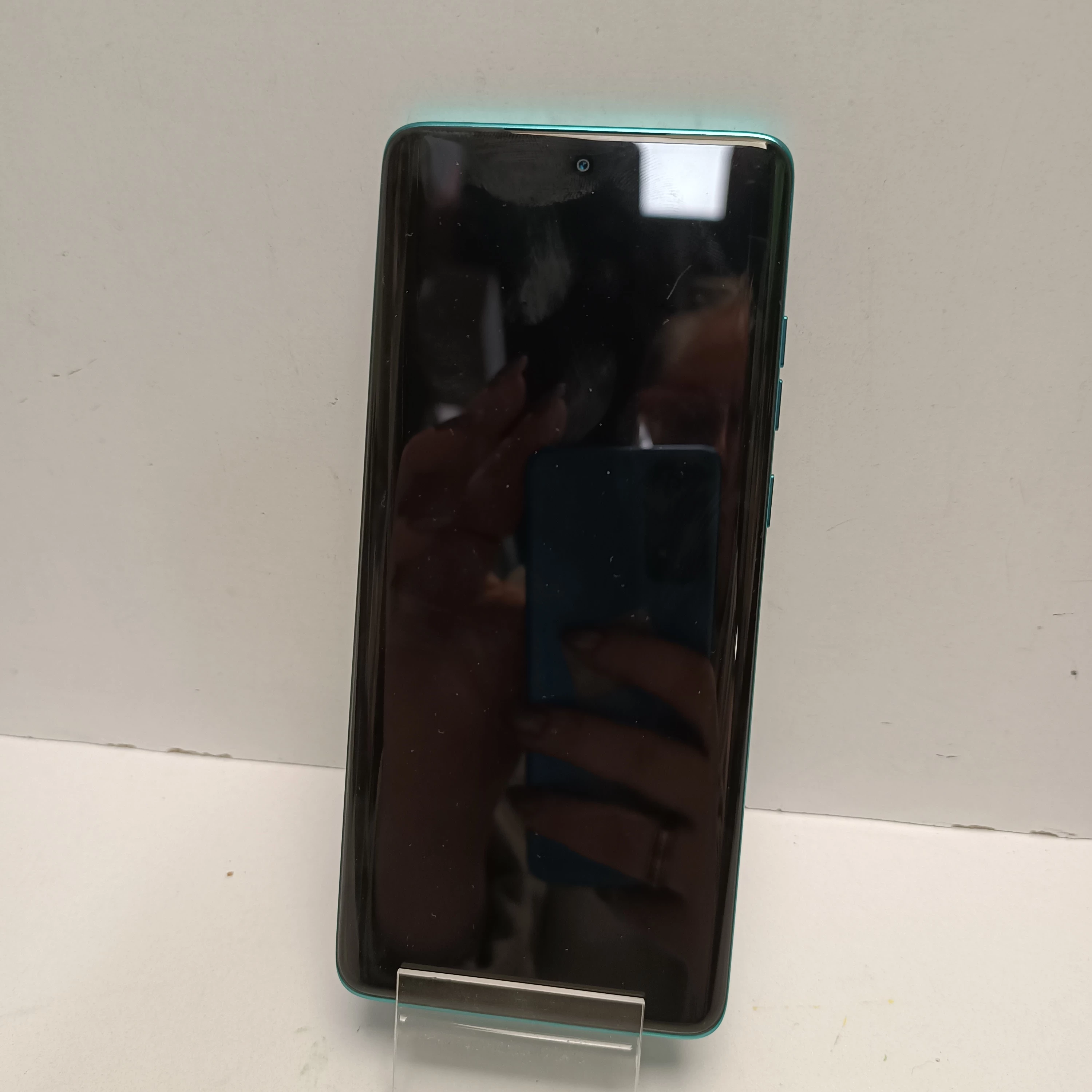 telefony-motorola-edge-60-fusion-8256gb-pojemnosc-akumulatora-5200