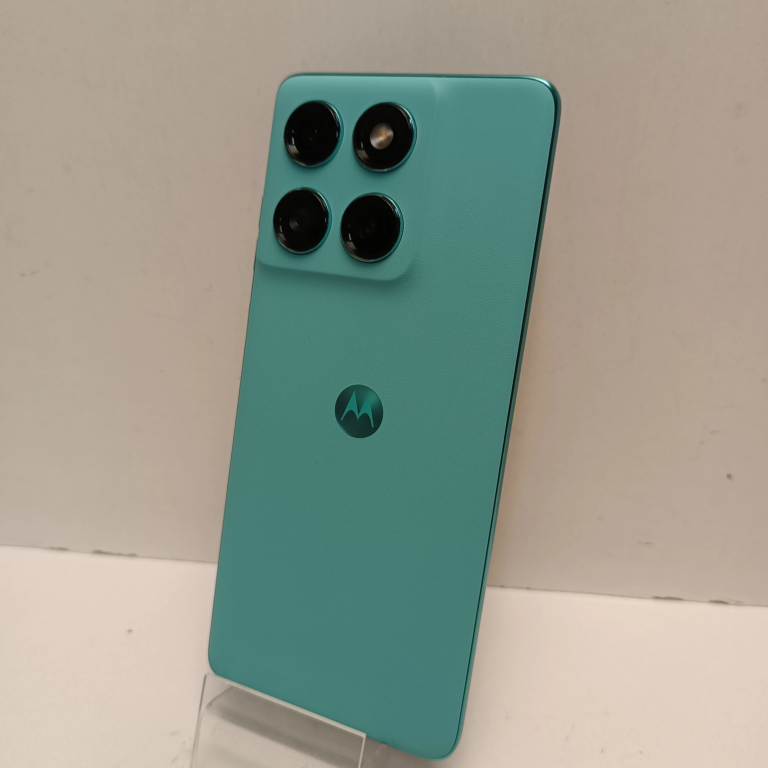 telefony-motorola-edge-60-fusion-8256gb-przekatna-ekranu-667