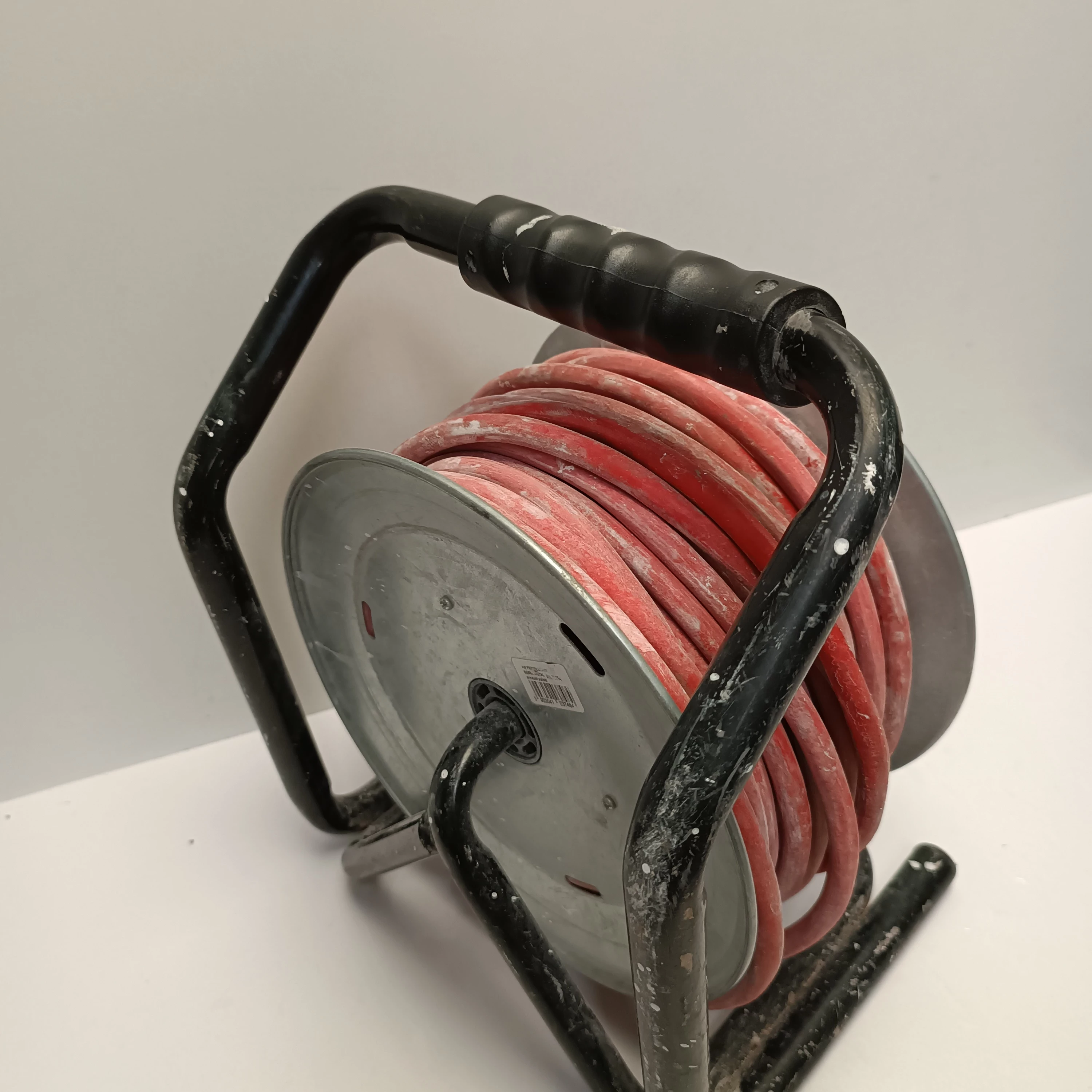 awtools-przedluzacz-beben-metalowy-czerwony-heavy-duty-25m-3x25-mm-16a-liczba-gniazdek-18714-8