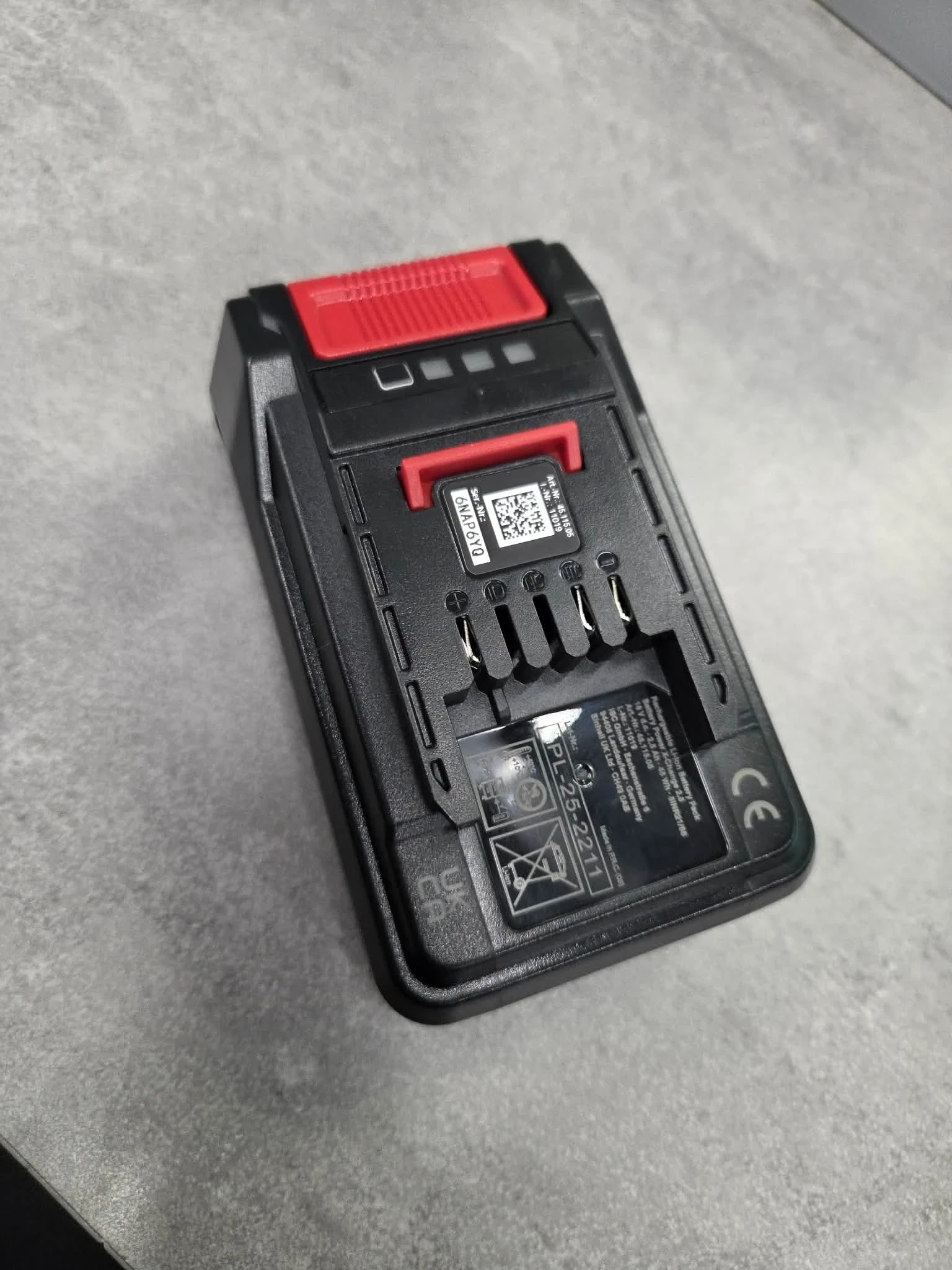 ladowarka-einhell-pxc-30a-akumulator-einhell-pxc-25ah-napiecie-v-128551-6