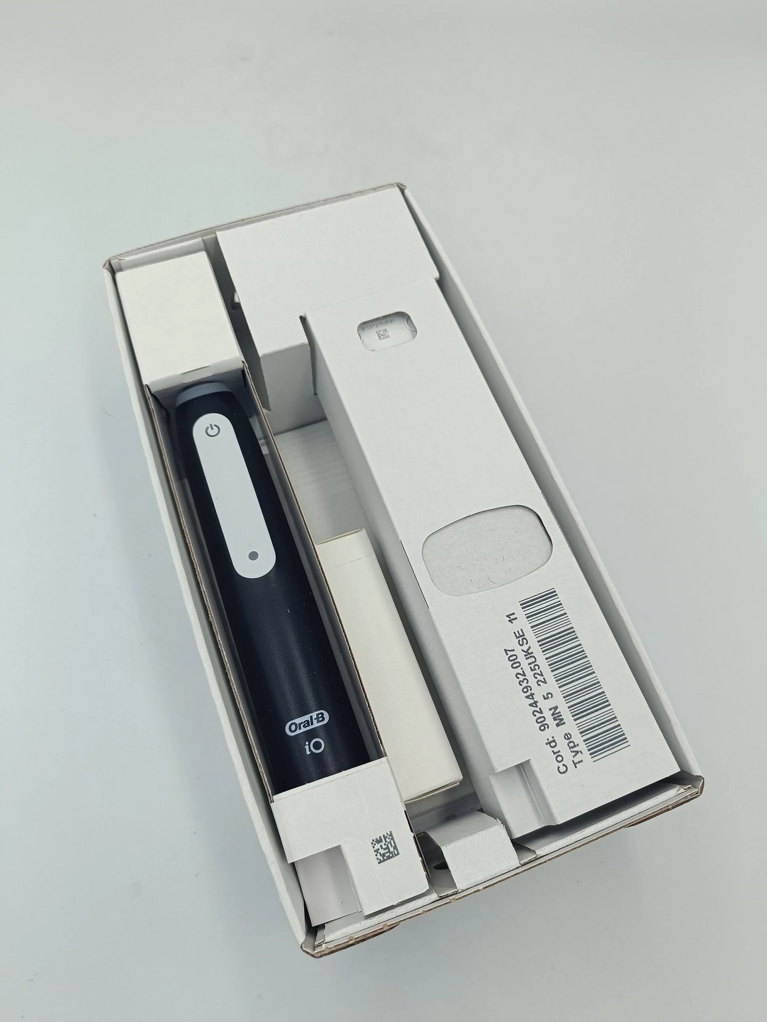 szczoteczka-oral-b-io-series-3-stan-11323-2