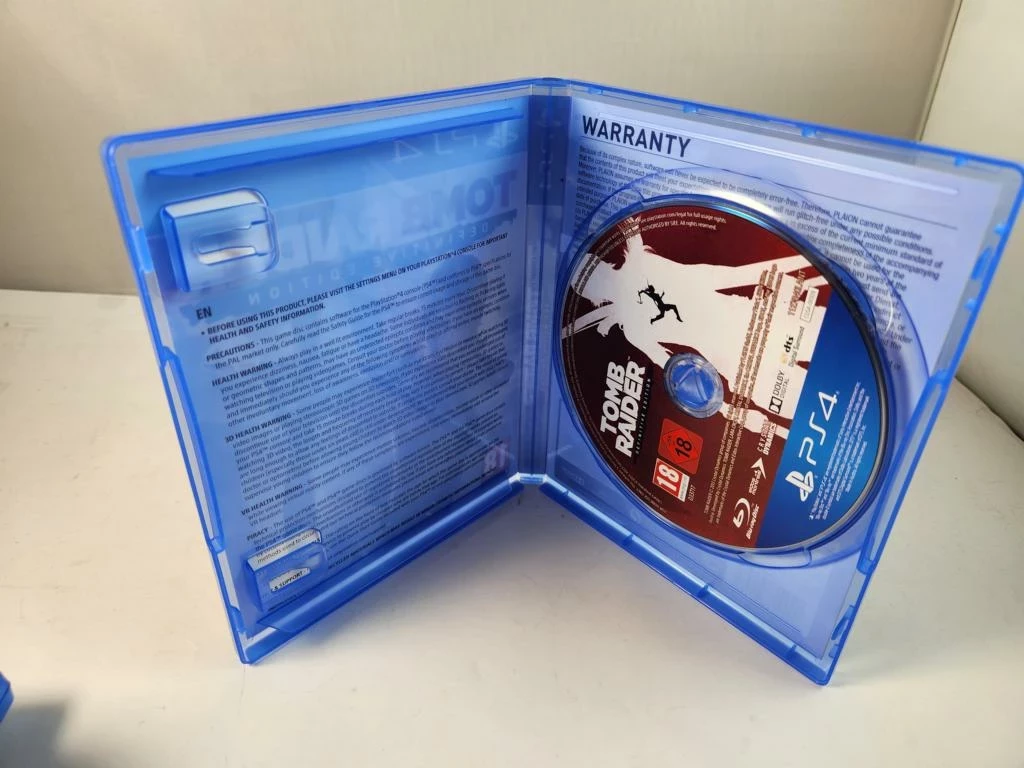 gra-tomb-raider-definitive-edition-ps4-ean-gtin-4020628592585