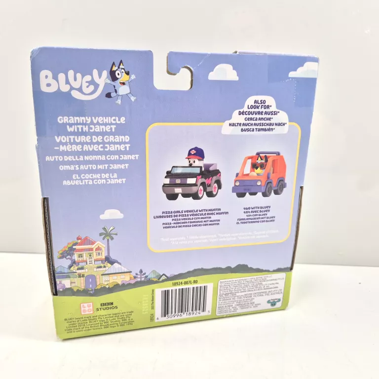 figurka-z-bajki-bluey-zestaw-ean-gtin-0630996189184