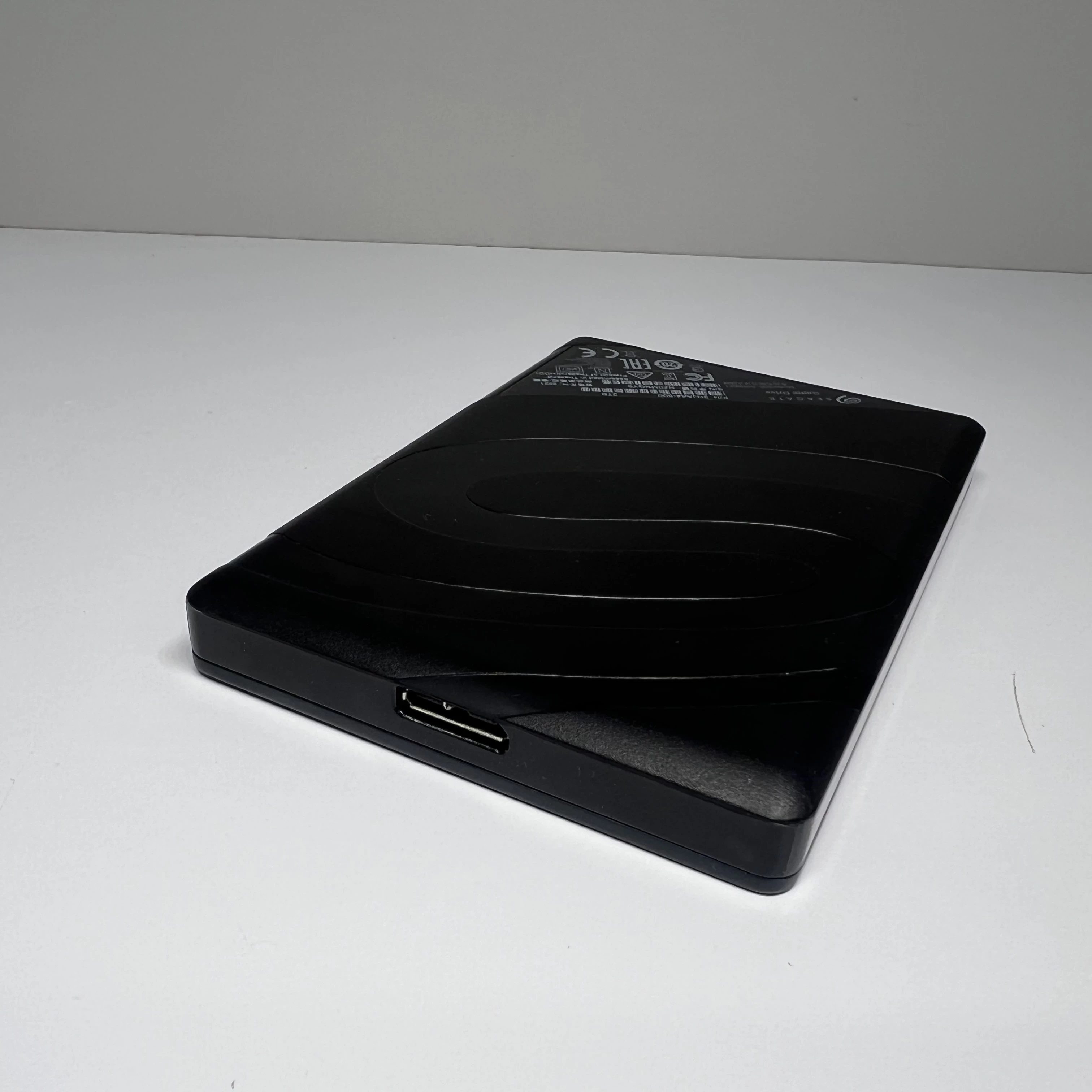 dysk-zewnetrzny-hdd-seagate-game-drive-playstation-2tb-zestaw-interfejs-17848-2