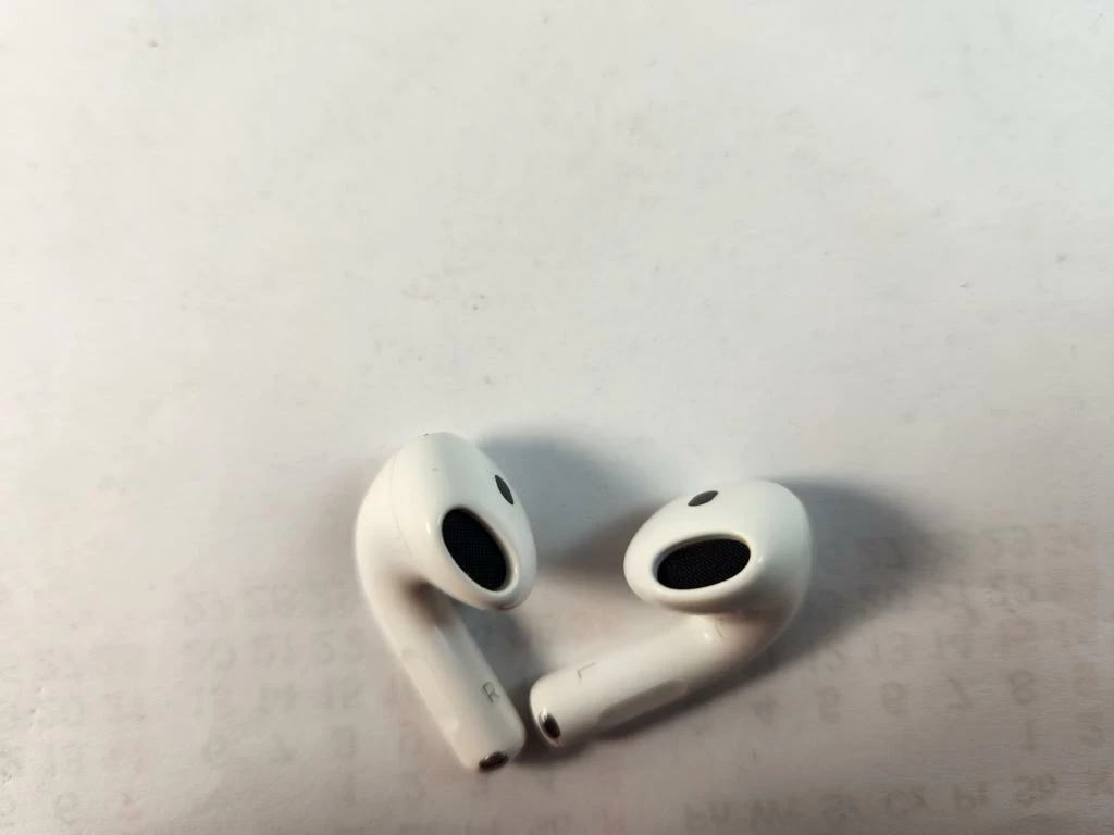 sluchawki-apple-airpods-4-anc-pudelko-rodzaj-sluchawek-203681-217749