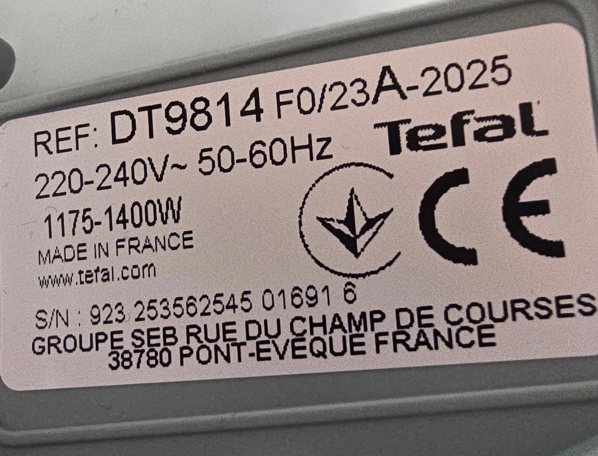 parownica-do-ubran-tefal-dt9814-moc-140000