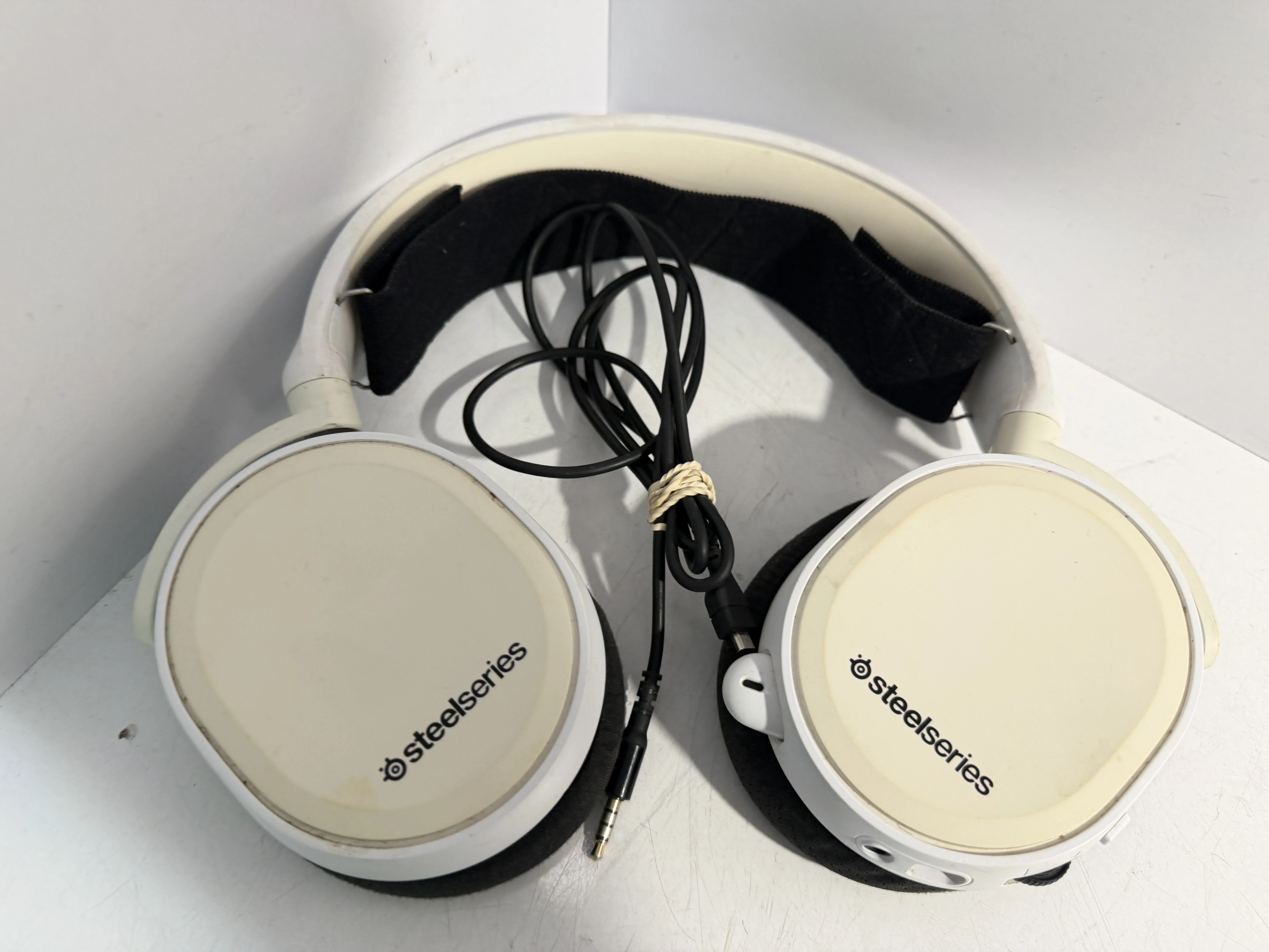 sluchawki-steelseries-arctis-3-biale-rodzaj-sluchawek-203681-217745