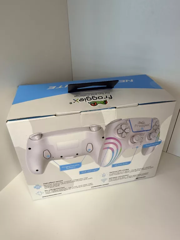 pad-neon-x-white-ps5-pc-wierzynskiego-20-legnica