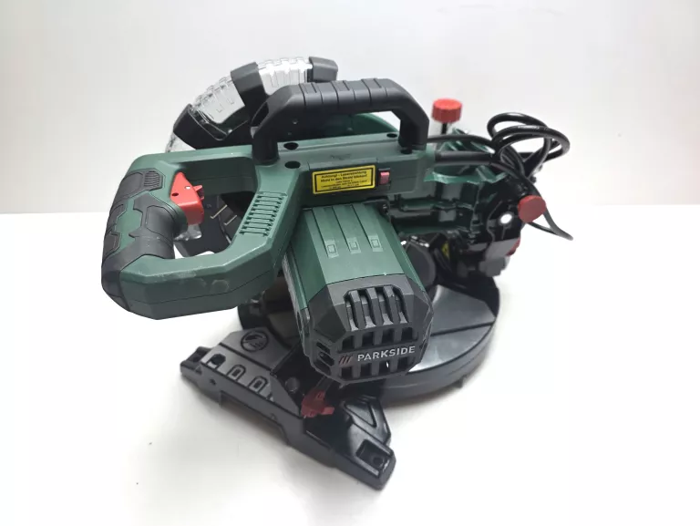 pila-tarczowa-ukosowa-parkside-pks-1500-c4-1500w-srednica-tarczy-21000