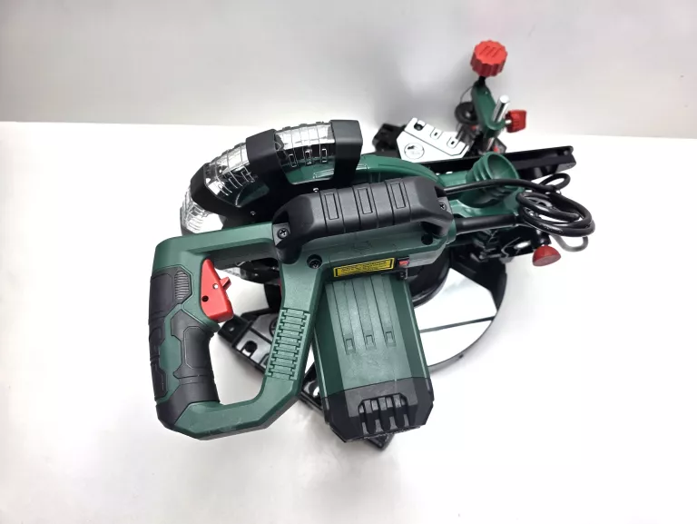 pila-tarczowa-ukosowa-parkside-pks-1500-c4-1500w-marka-248811-951182