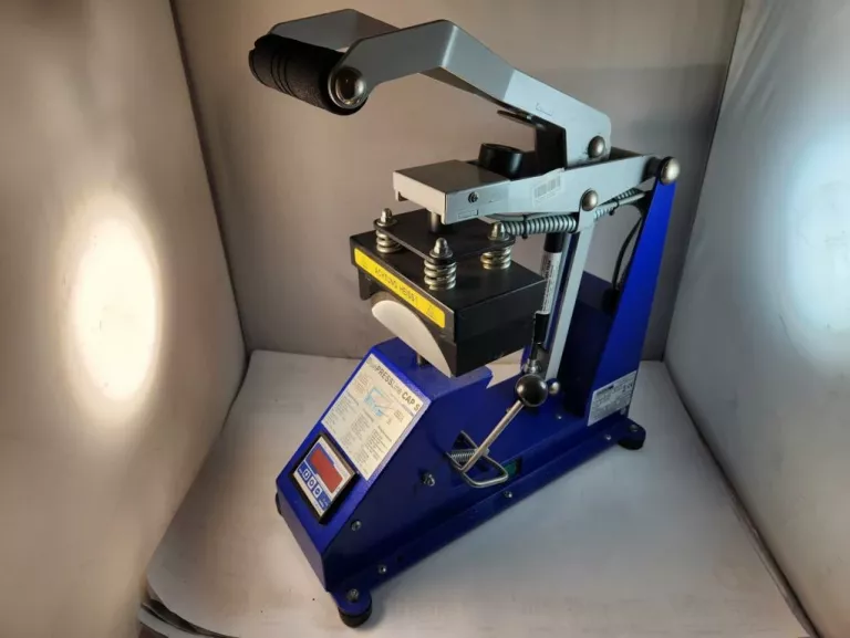 prasa-bluepressline-cap-s-do-czapek-wielka-rzeznicka-1-srem-centrum