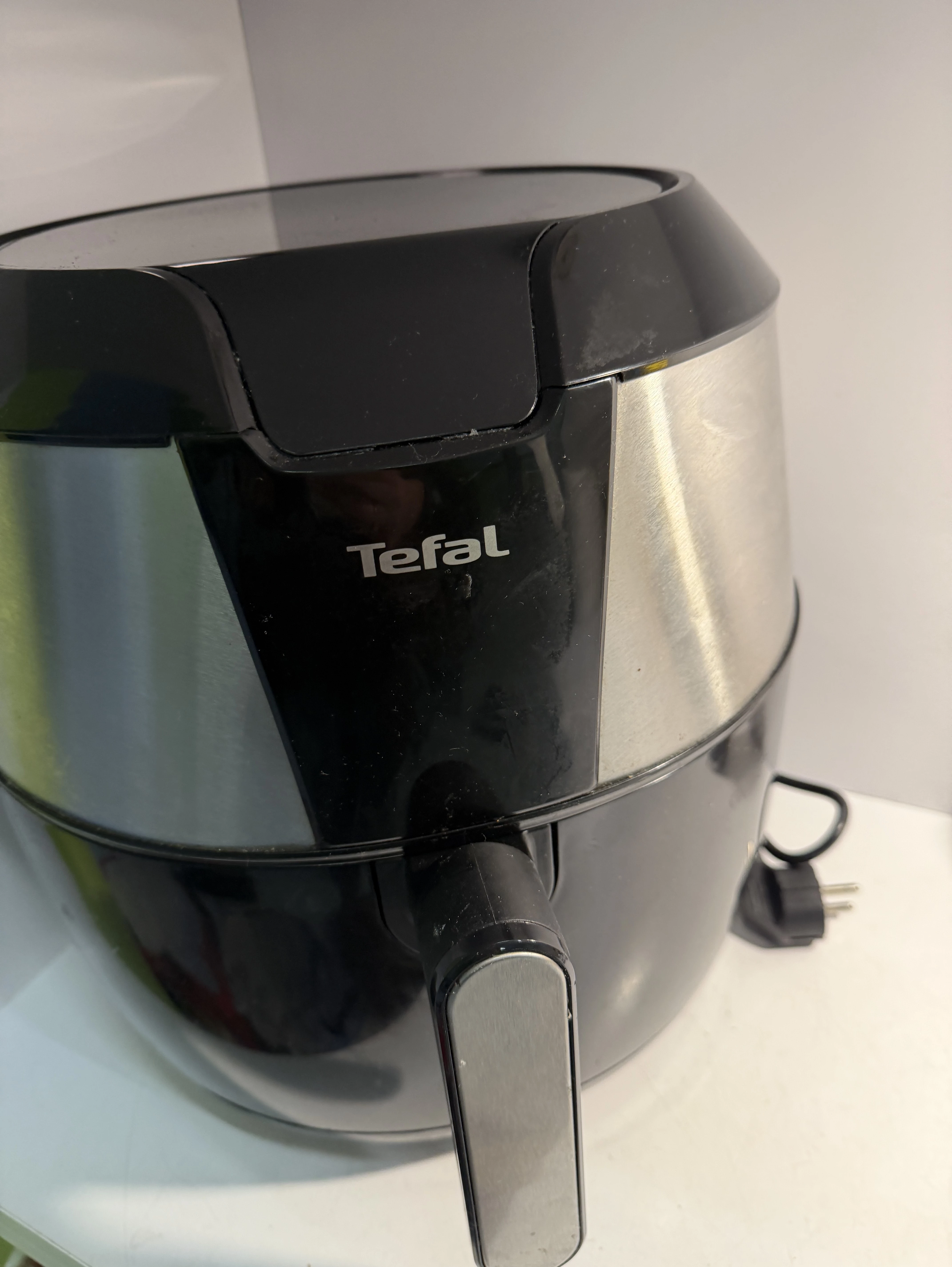 tefal-air-fryer-frytkownica-beztluszczowa-wojska-polskiego-112-swiecie