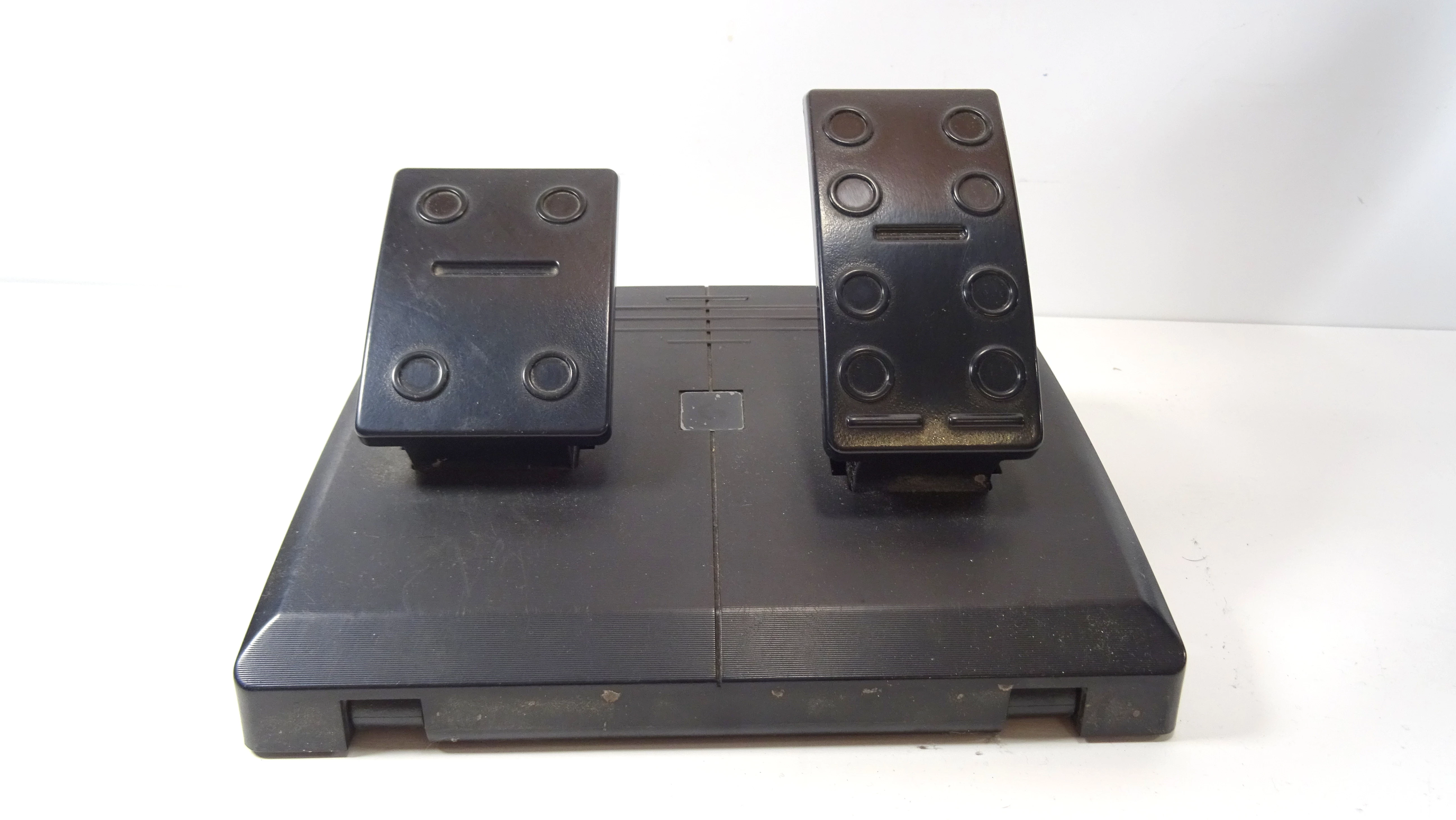 kierownica-logitech-g-saitek-heavy-equipment-bundle-sim-controller-farm-kod-producenta-945-000062