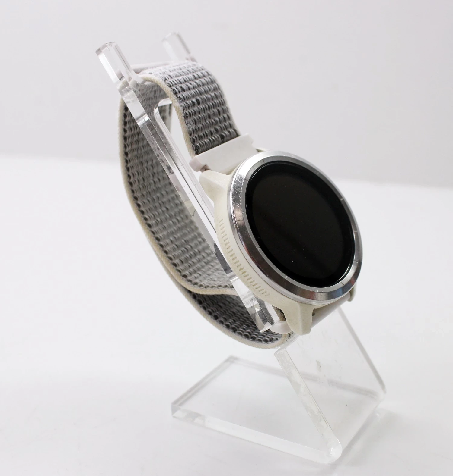 smartwatch-garmin-vivoactive-3-stan-11323-2