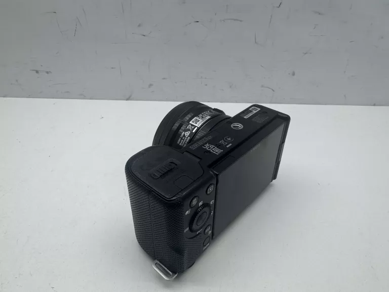aparat-fotograficzny-sony-zv-e10-16-50mm-rozmiar-matrycy-206882-228774