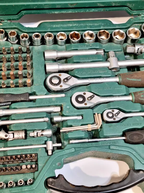 zestaw-kluczy-bruder-mannesmann-98430-215el-product-id-e43042e4-7fbc-421b-ae9c-10f915b34f58