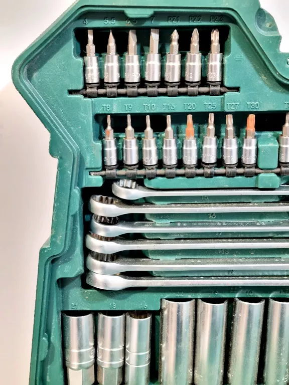 zestaw-kluczy-bruder-mannesmann-98430-215el-liczba-elementow-w-zestawie-215