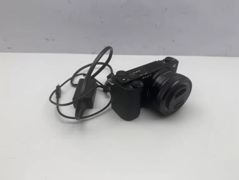 aparat-fotograficzny-sony-zv-e10-16-50mm-ean-gtin-4548736128460