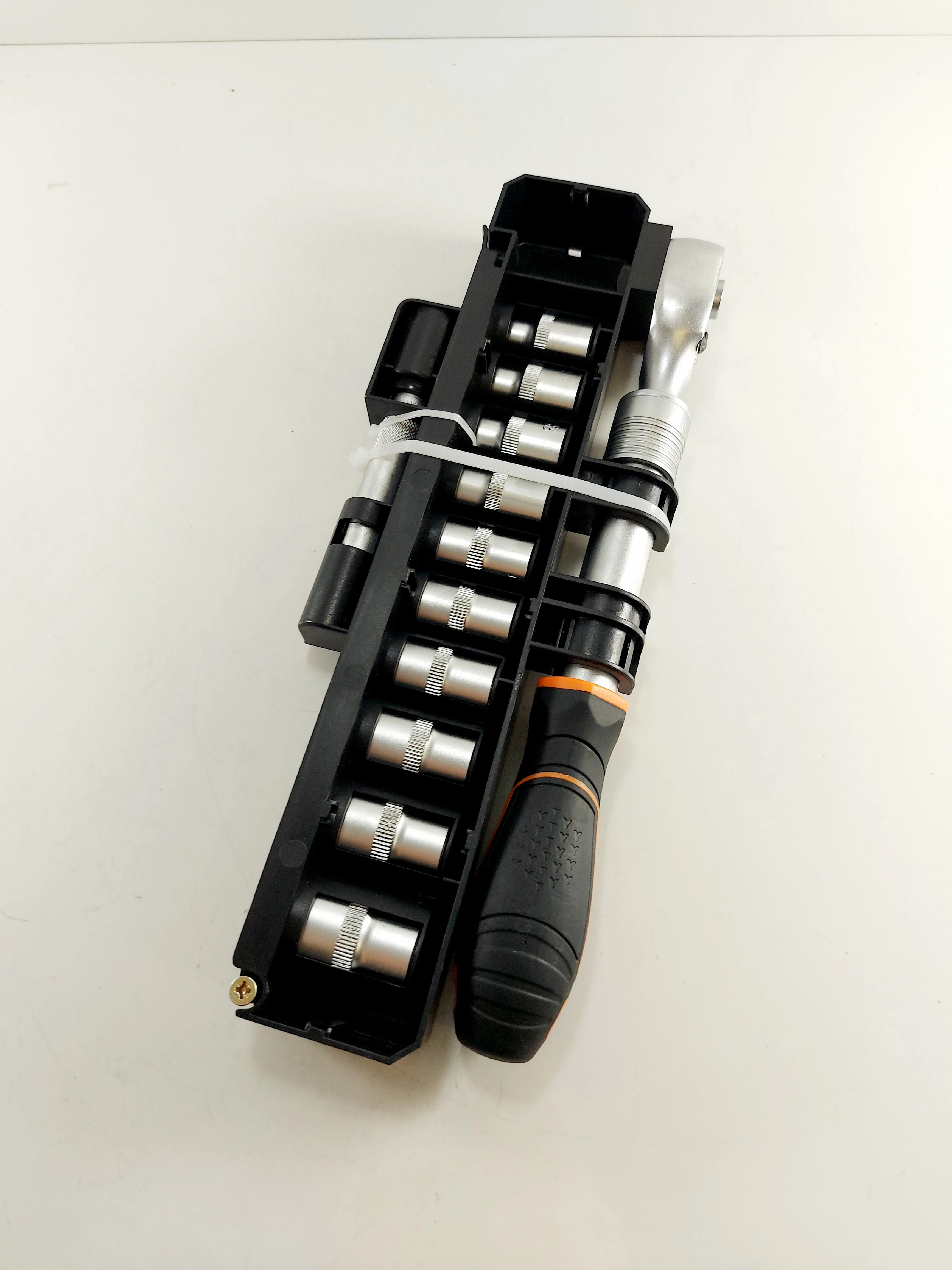 grzechotka-z-kluczami-nasadowymi-werckmann-ean-gtin-8718964038954