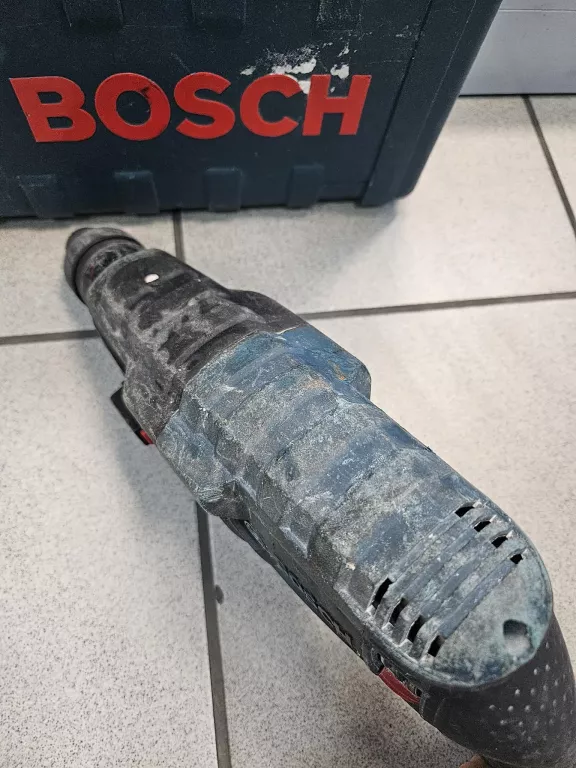 mlotowiertarka-bosch-gbh-240-walizka-maksymalna-moc-79000