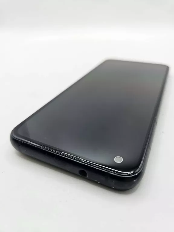 telefon-asus-zenfone-8-16256-gb-sam-wyjechane-wejscie-lad-stan-11323-2