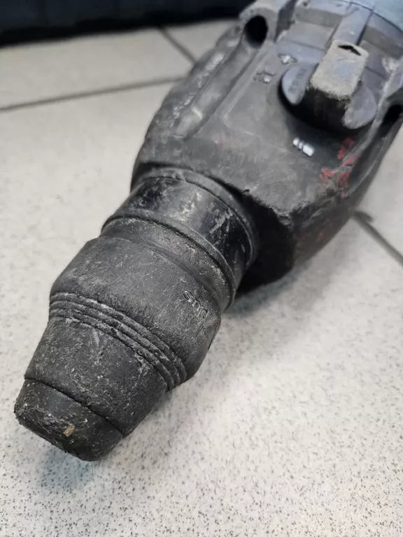 mlotowiertarka-bosch-gbh-240-walizka-ean-gtin-3165140832205