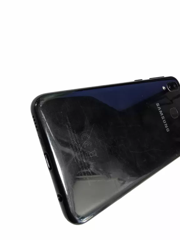 telefon-samsung-a20e-332gb-przekatna-ekranu-580