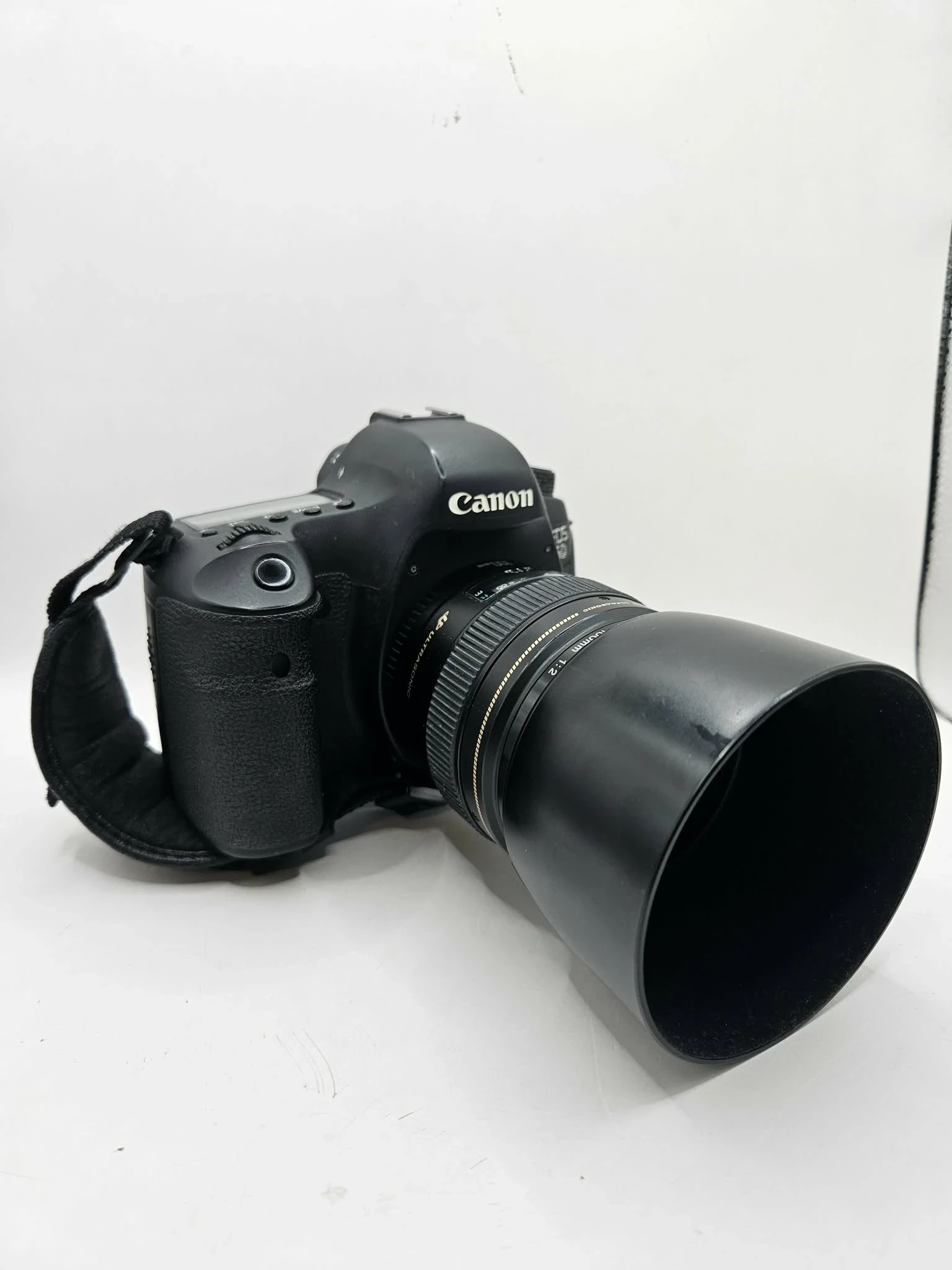 lustrzanka-canon-eos-6d-obiektyw-canon-lens-ef-100mm-12-f2-ultrasonic-ean-gtin-4960999964515