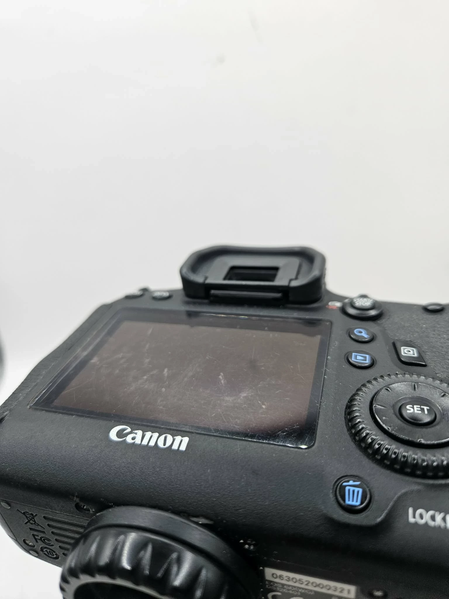 lustrzanka-canon-eos-6d-obiektyw-canon-lens-ef-100mm-12-f2-ultrasonic-rozmiar-matrycy-206882-228766