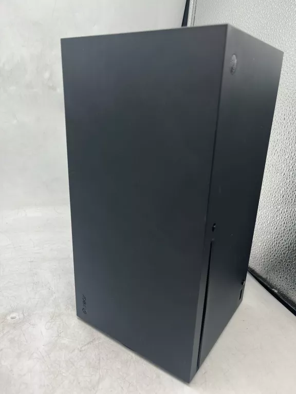 konsola-xbox-series-x-1tb-zasilacz-kod-producenta-rrt-00061