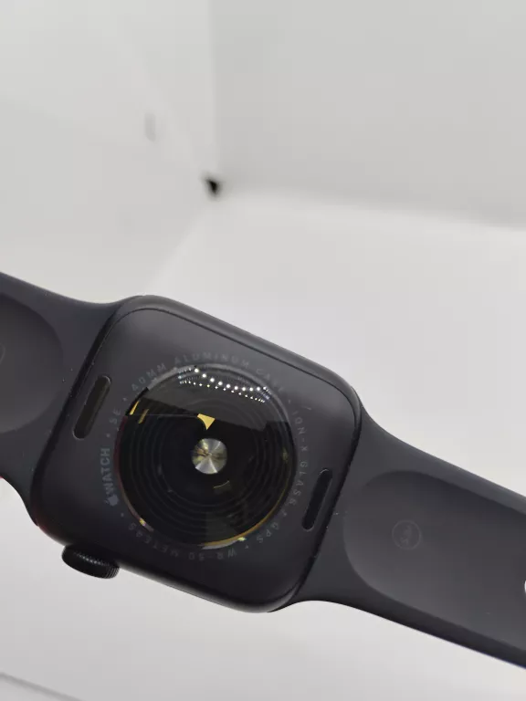 apple-watch-se-2-gen-lad-77-baterii-model-249460-1791927