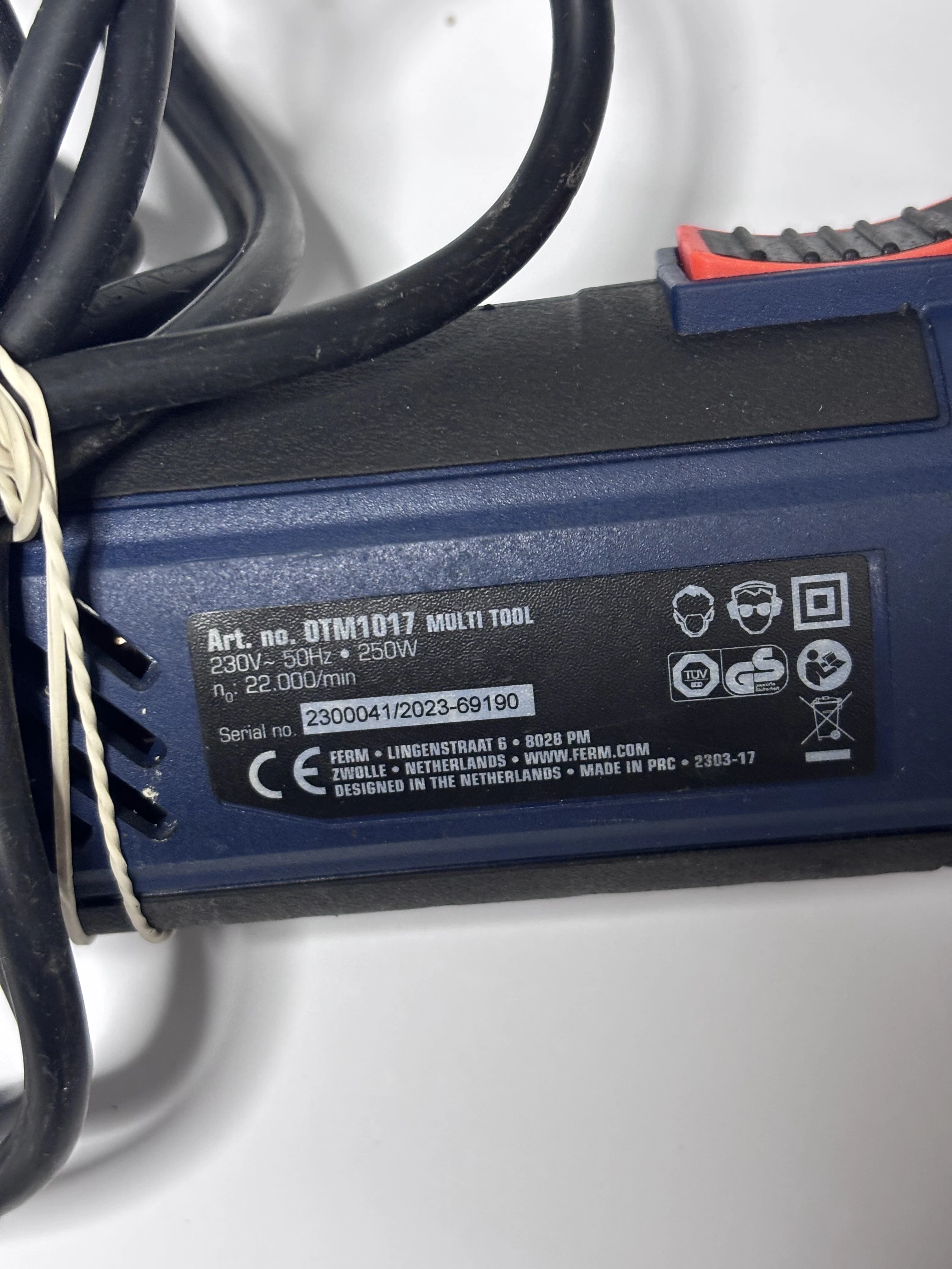 szlifierka-wielofunkcyjna-ferm-250w-otm1017-stan-11323-2