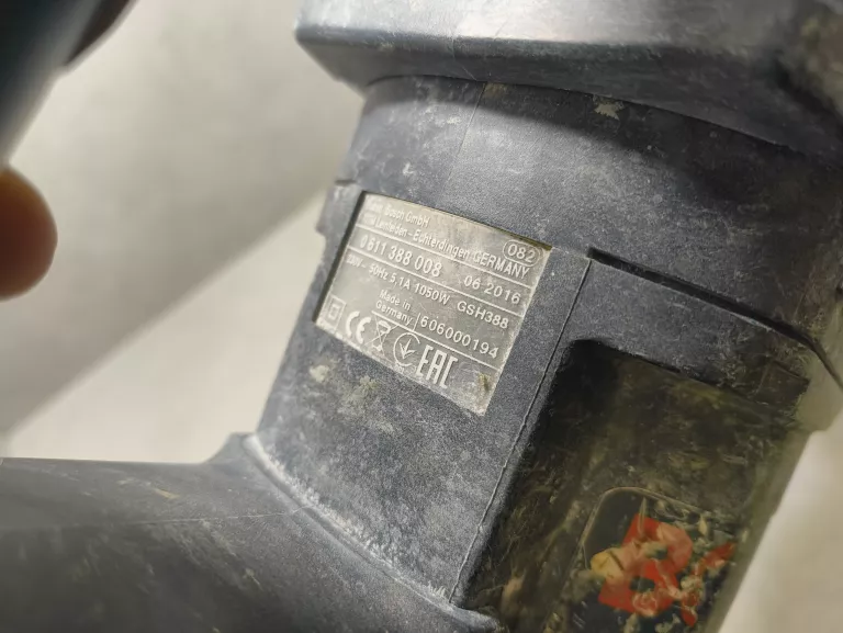 mlot-udarowy-bosch-gsh388-1050w-zasilanie-209202-238306