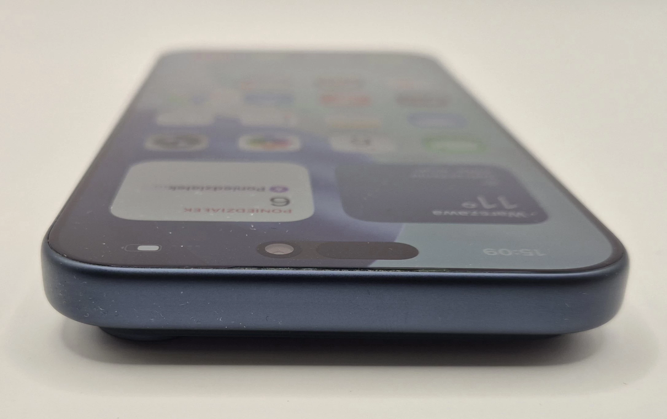 iphone-17-pro-max-256gb-100-zestaw-opis-pojemnosc-akumulatora-4832