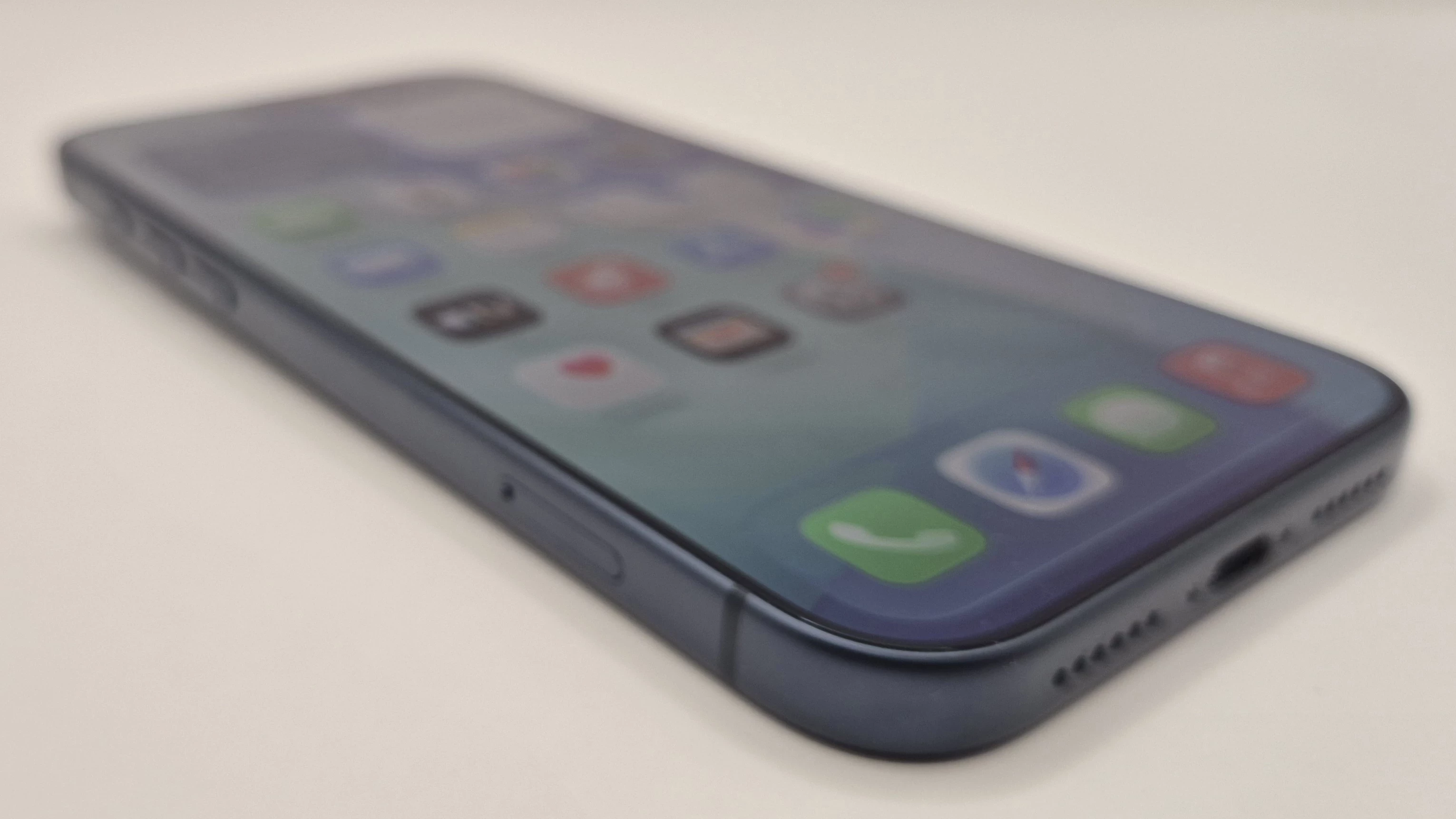 iphone-17-pro-max-256gb-100-zestaw-opis-transmisja-danych-217-2048