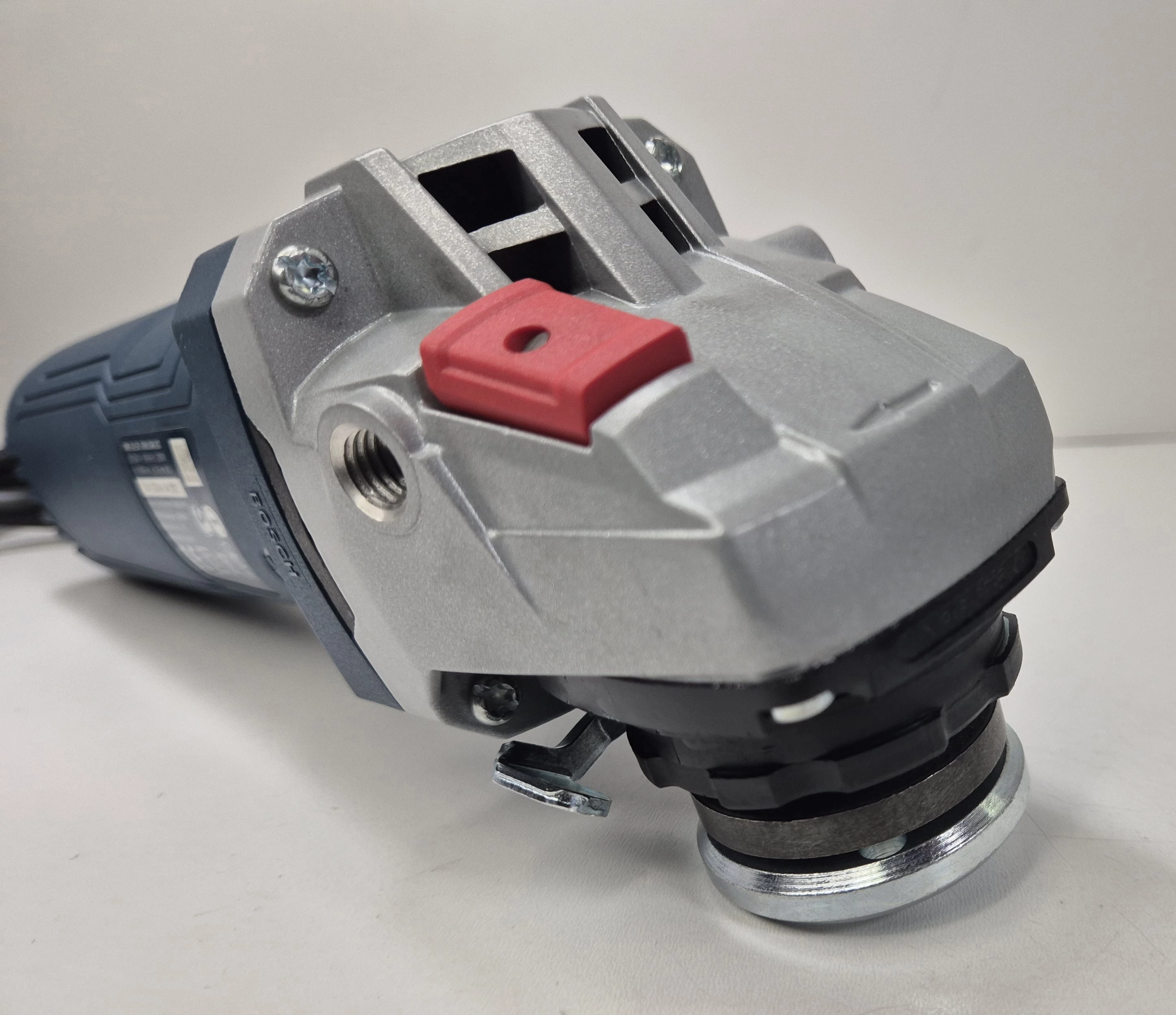 szlifierka-katowa-bosch-gws-12-125-1200w-system-mocowania-materialu-sciernego-205277-222921