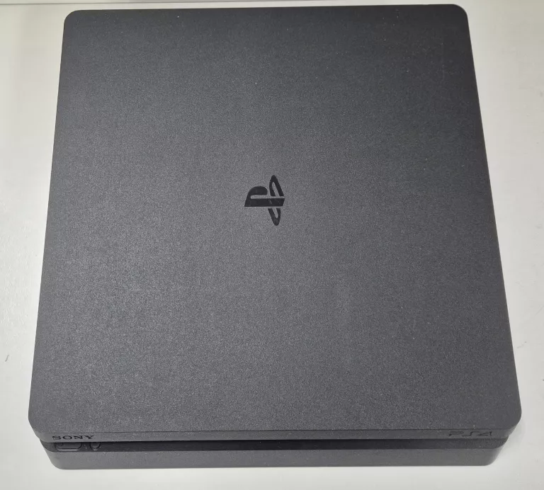 konsola-sony-ps4-slim-1tb-pad-zasilacz-ean-gtin-711719757313