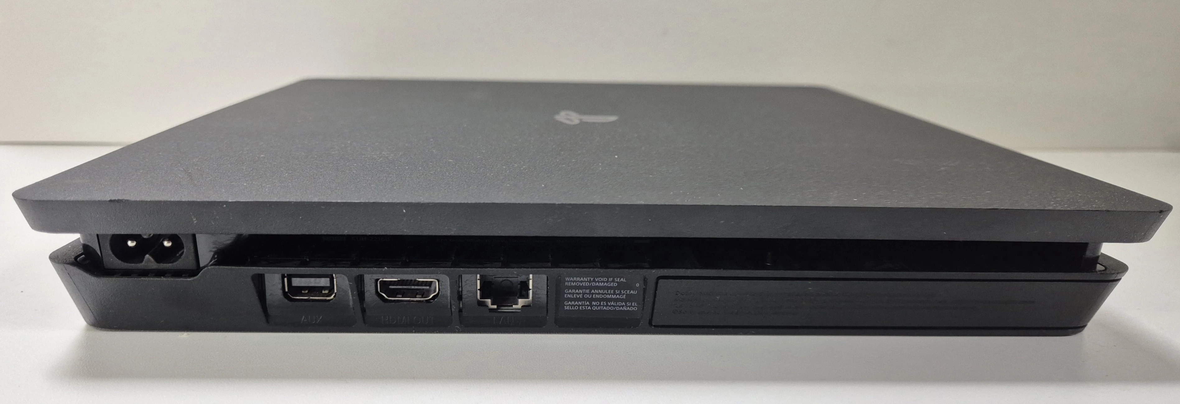 konsola-sony-ps4-slim-1tb-pad-zasilacz-wersja-130590-2